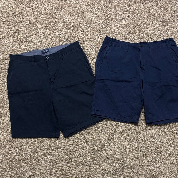 Nautica Men's Dark and Navy Flat Front Shorts - Picture 1 of 6